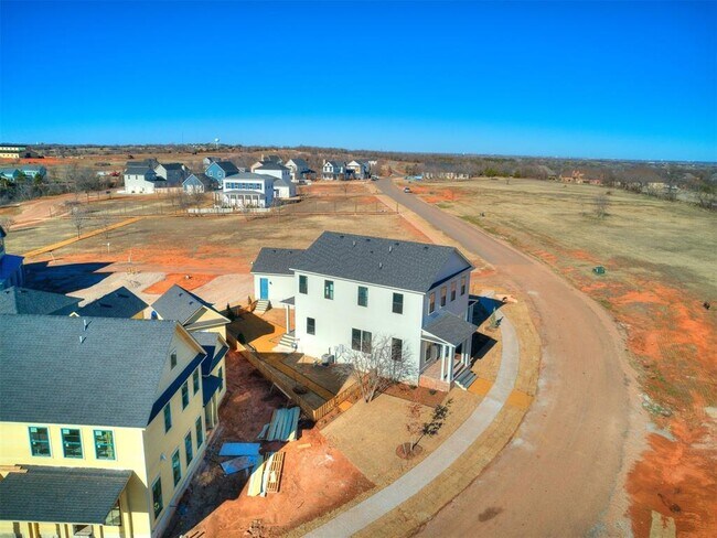 Building Photo - 29615 E Rdg Rd