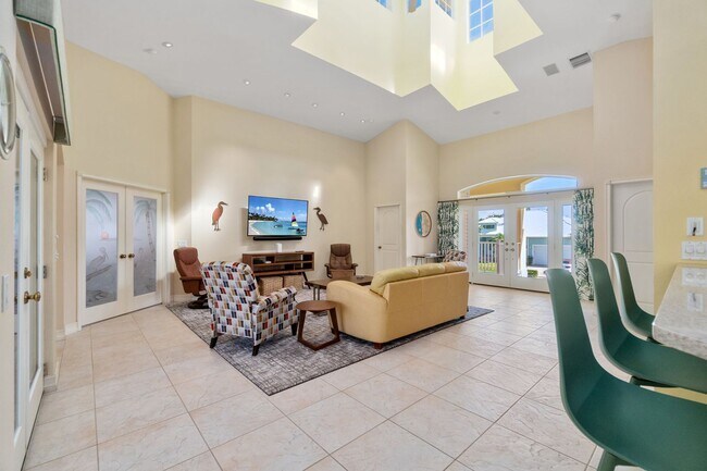 Foto del edificio - ** BOATER'S DREAM SINGLE FAMILY HOME FOR A VACATION GET-A-WAY OR FOR SEASON ** 3 BED-2BATH PRIVAT...