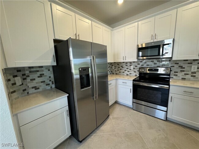 Building Photo - 2925 Tardiff Dr