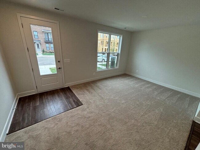 Foto del edificio - 23076 Soaring Hts Ter