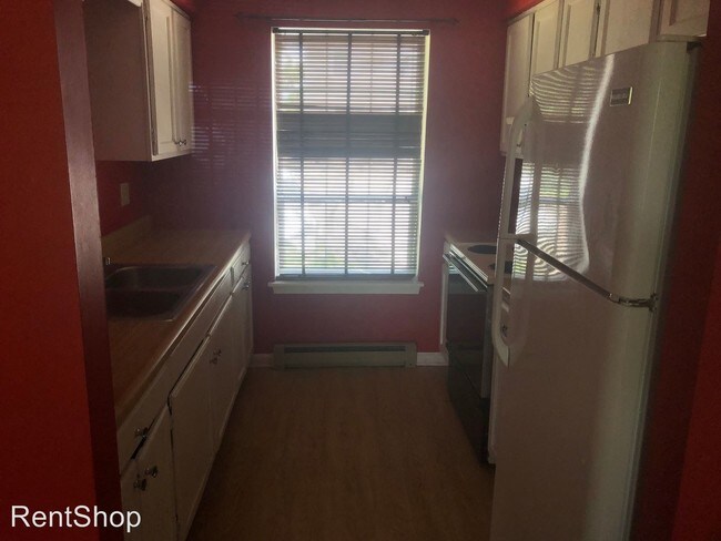 Foto del edificio - 3 br, 1 bath House - 1655 W Amos Dr - D