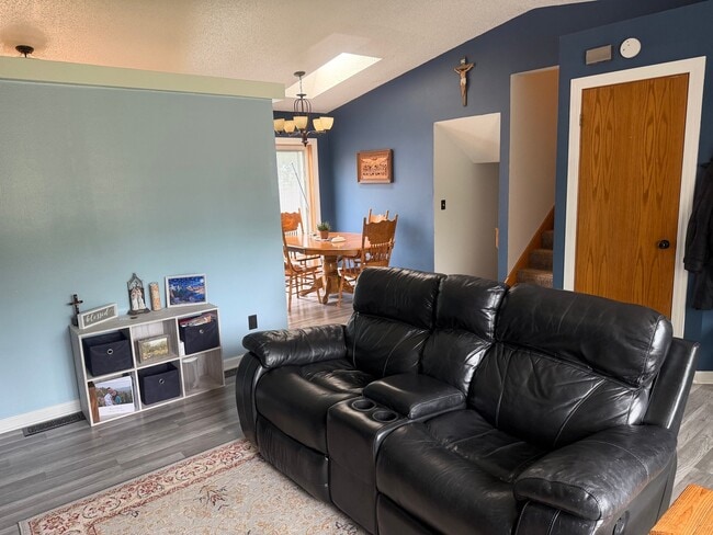 Building Photo - 1408 Copperdale Dr