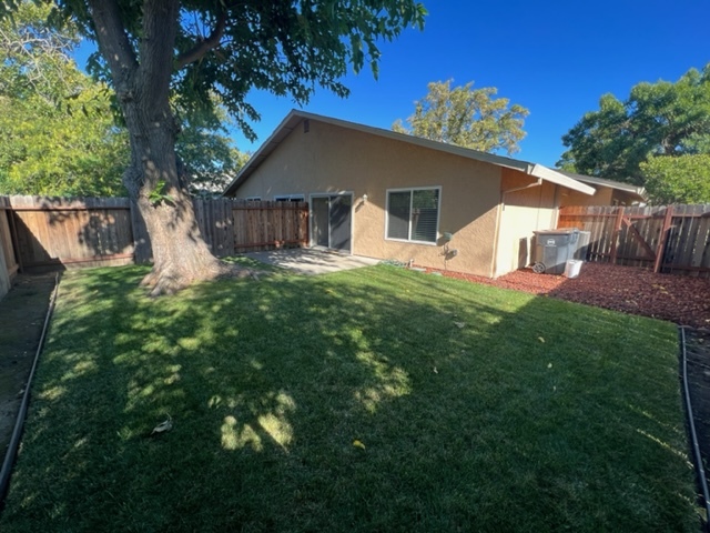 Backyard - 2124 E 8th St