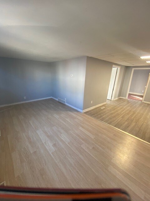 Foto principal - 83 Burlington Ave