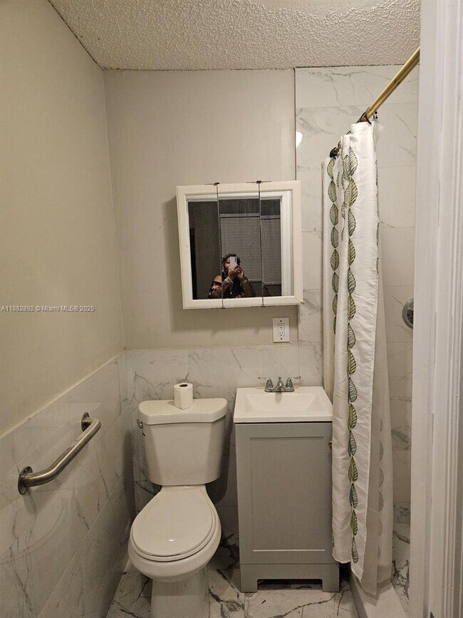 Foto del edificio - 1540 NW 153rd St