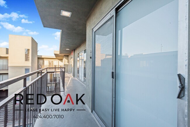 Foto del edificio - ~4 Weeks FREE~ Spacious Two Bedroom with U...