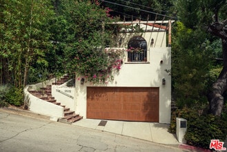 Building Photo - 8515 Ridpath Dr