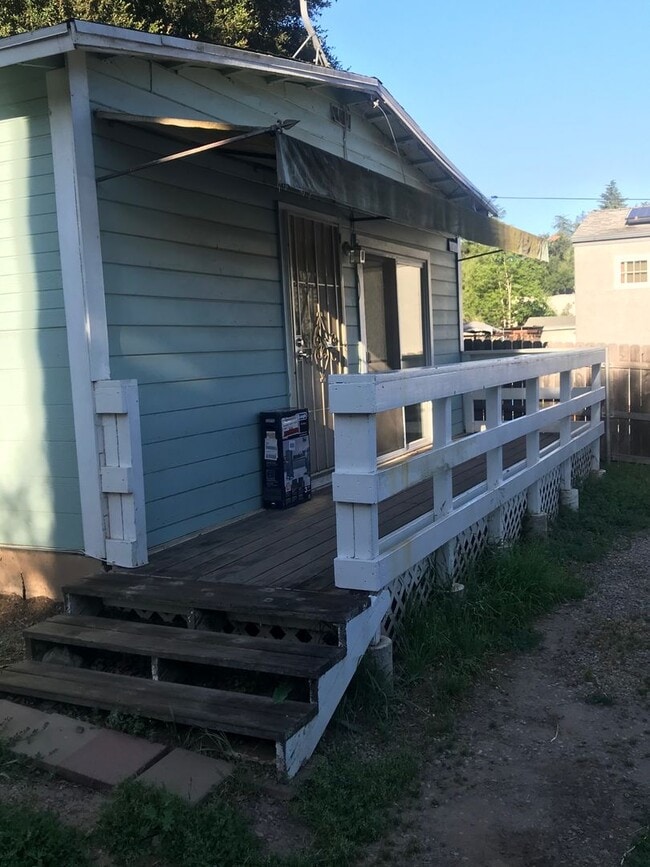 Building Photo - 11710 N Ventura Ave