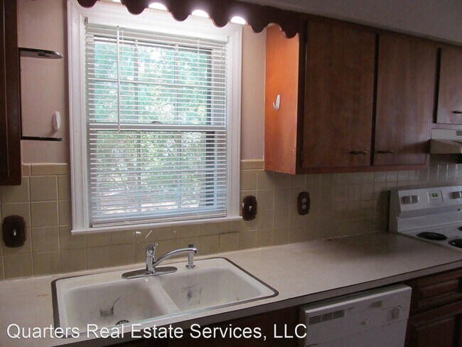 Foto del edificio - 3 br, 1.5 bath House - 630 Beth Ave