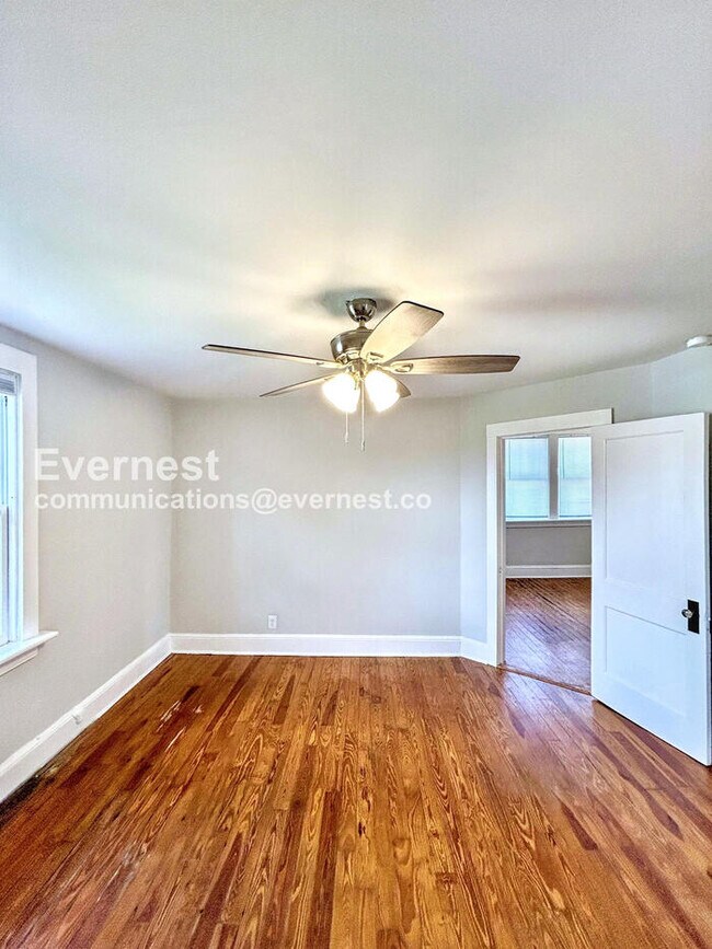 Foto del edificio - 901 E Nine Mile Rd