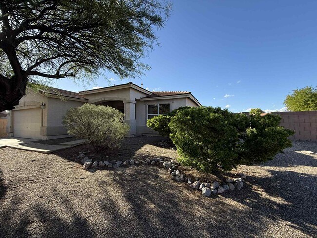 Foto del edificio - 13735 E Shadow Pines Ln