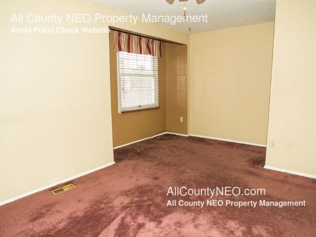 Building Photo - 1883 Ridge Meadow Ct