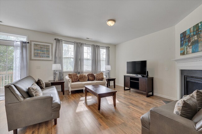 Foto del edificio - 3495 Mackinac Island Ln