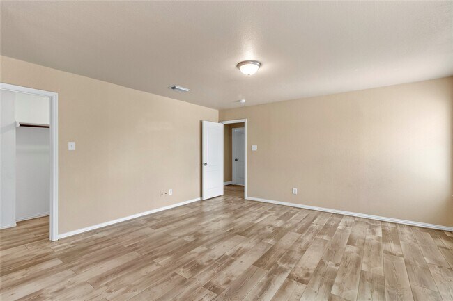 Foto del edificio - 3611 Robwood Ct