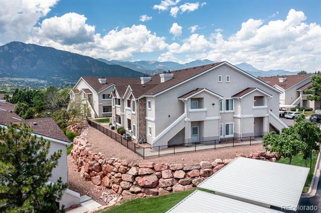 Foto del edificio - 3875 Strawberry Field Grove