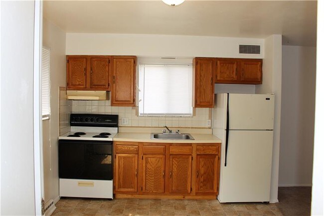Building Photo - 110 Cunningham Ln