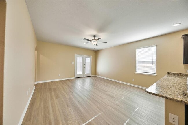 Foto del edificio - 22127 Gaynor Grove Ln