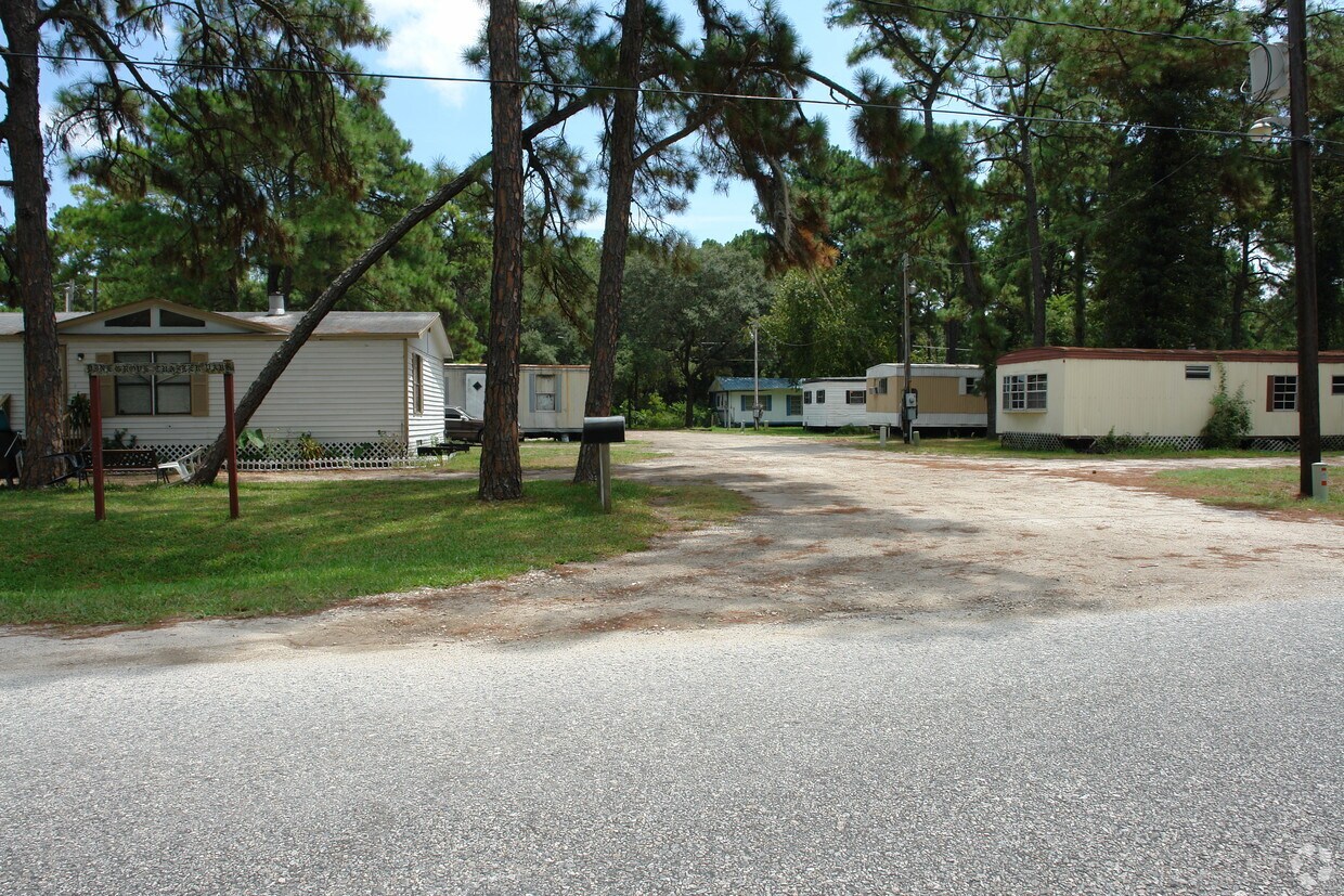 1300 S 11th St, Fernandina Beach, FL 32034 Apartments in Fernandina