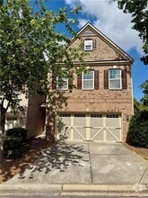 Building Photo - 3827 Manor View