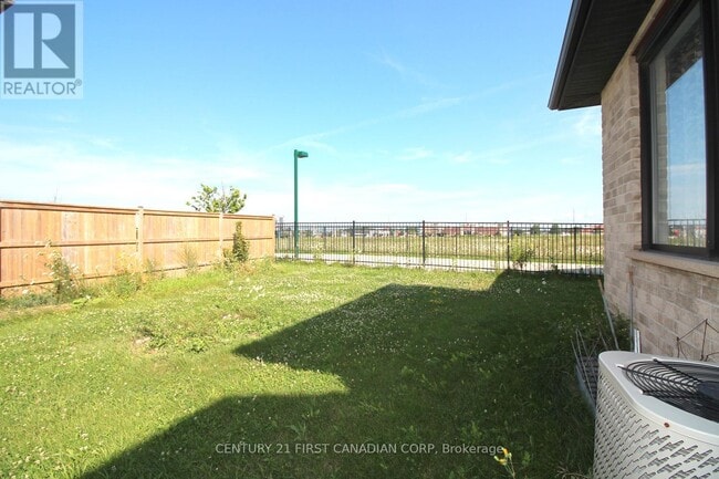 Building Photo - 619 Freeport St