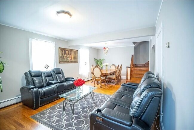 Foto del edificio - 184 Webster Ave