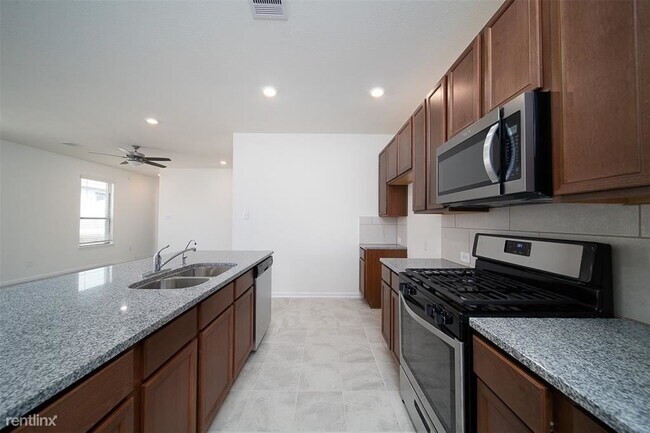 Building Photo - 4 br, 2 bath House - 20833 Sheffield Park
