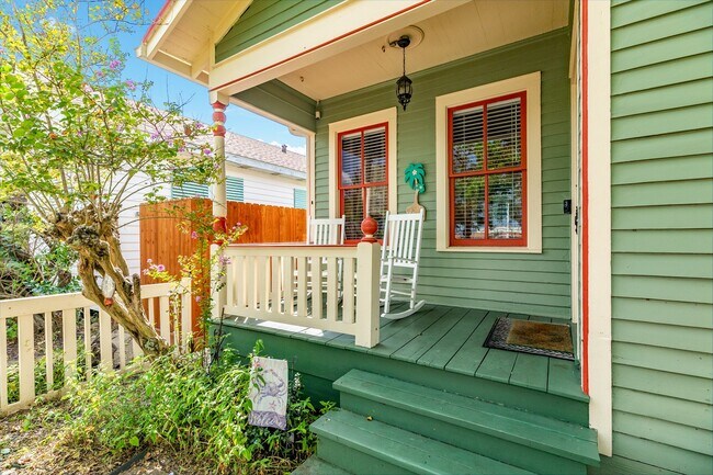 Foto del edificio - 4123 Avenue Q