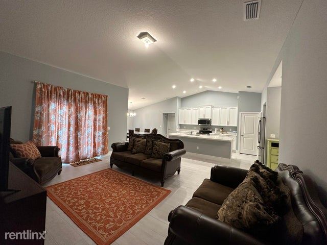 Building Photo - 4 br, 2 bath House - 18063 Murcott Blvd