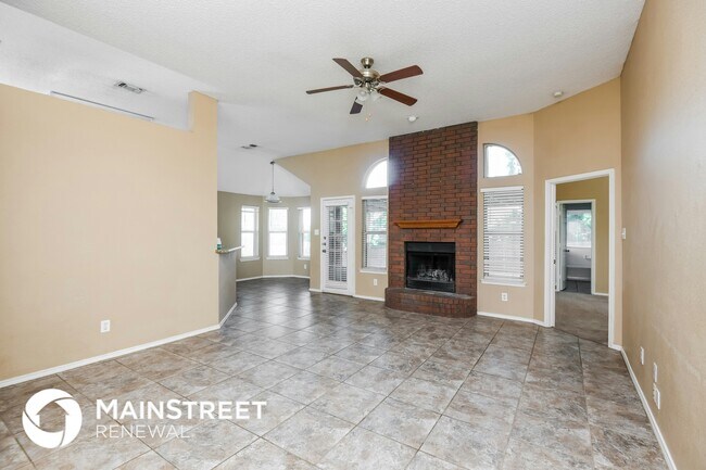 Foto del edificio - 10217 Maverick Dr