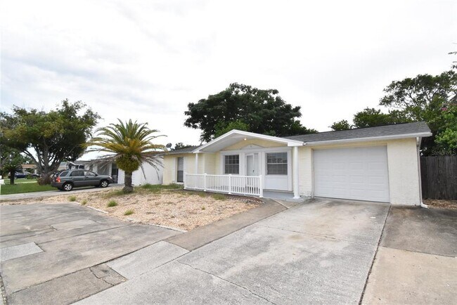 Foto del edificio - 11732 Newell Dr
