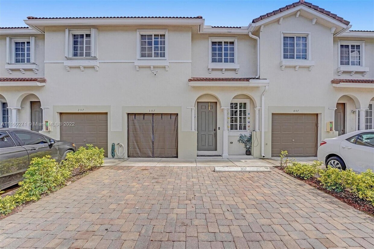 Primary Photo - 21413 NW 13th Ct
