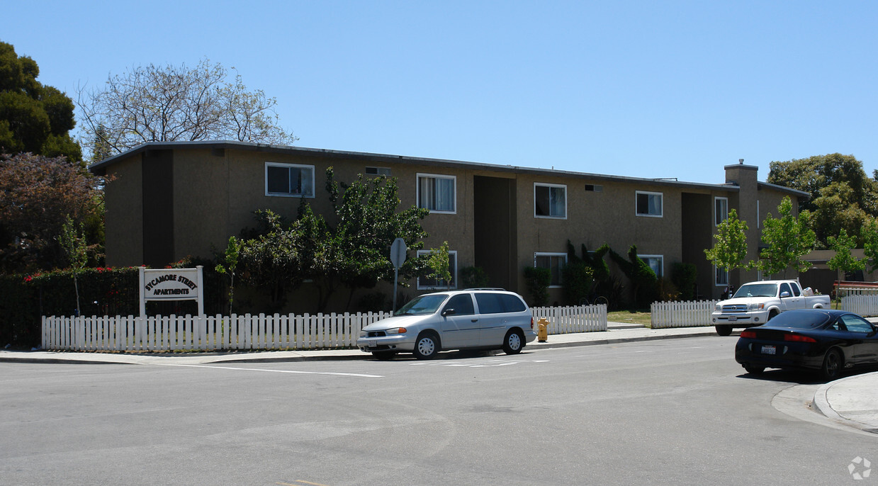 Building Photo - Sycamore Apartments