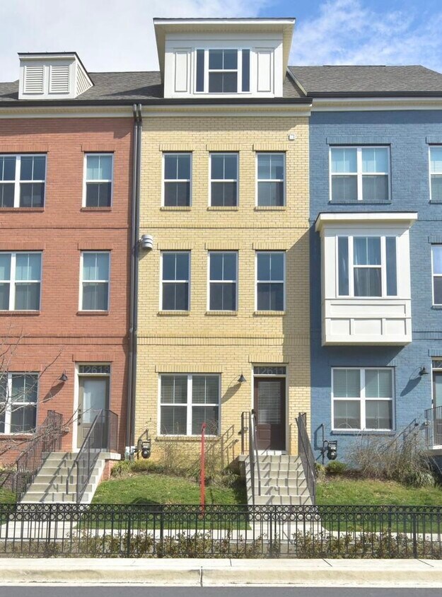 Foto principal - 12611 Macaulay St