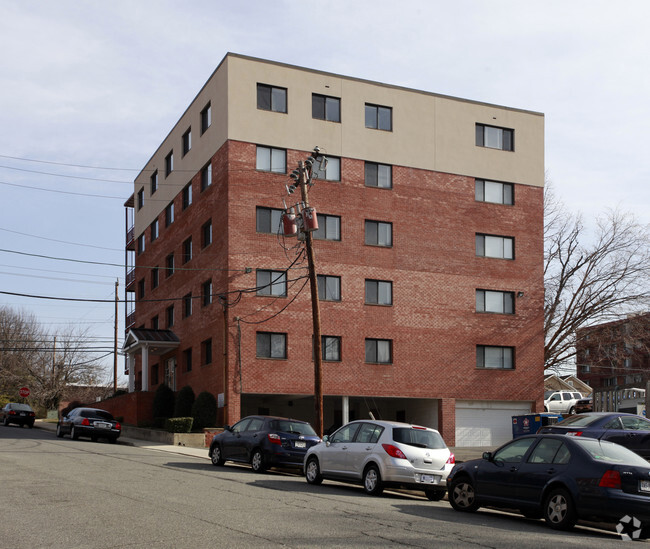 Vermont House - Lee Heights Apartments