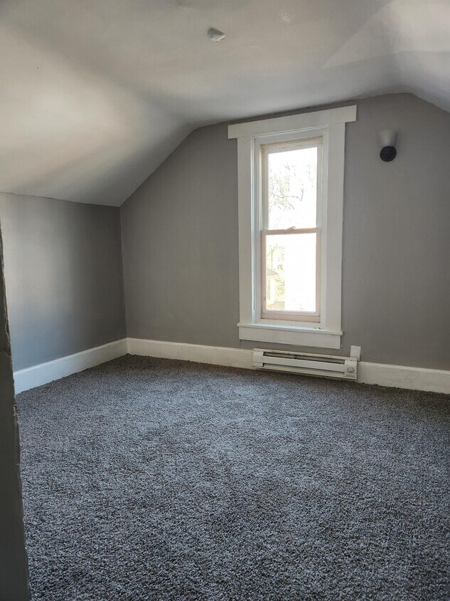 805 W Main St, Muncie, IN 47305 House Rental in Muncie, IN