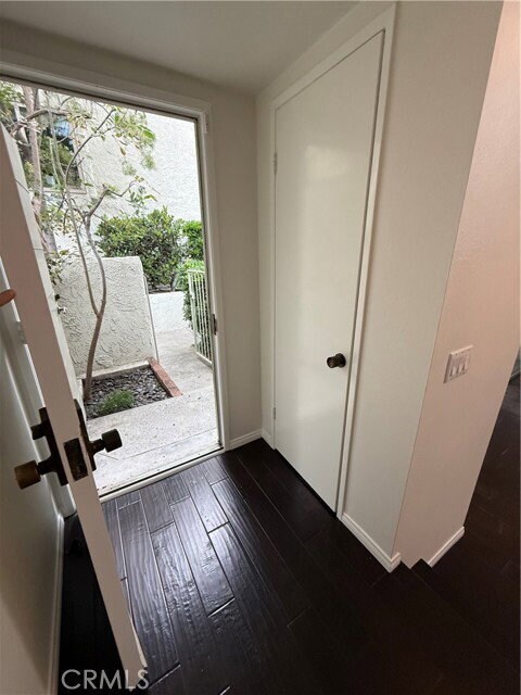 Foto del edificio - 11738 Moorpark St