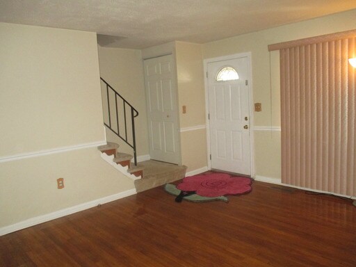 Building Photo - 770 Seawall Rd