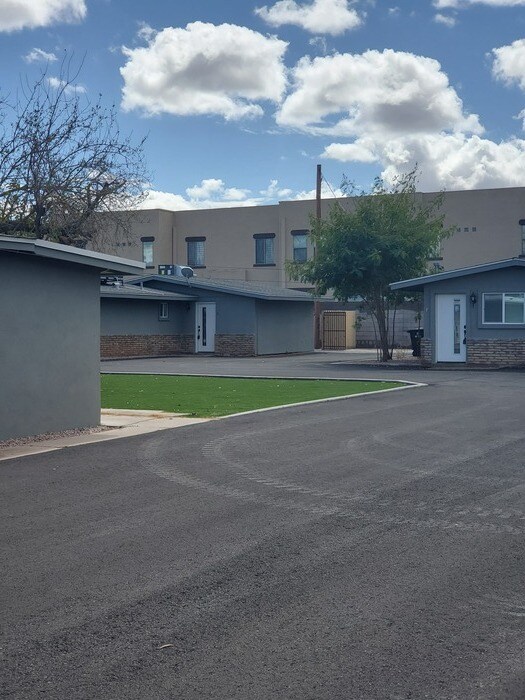 Foto del edificio - 1915 E Hayden Ln