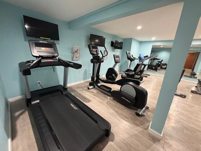 Foto del edificio - 7001 Sand Point Way NE