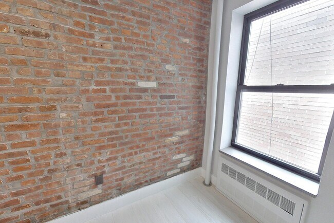 Building Photo - 195 Stanton St