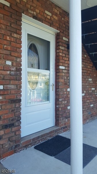 Building Photo - 172 Belleville Ave