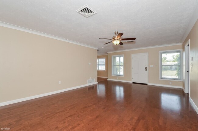Building Photo - 3 br, 2.5 bath House - 2918 SUNNYSIDE ST