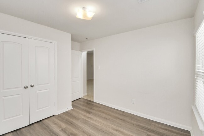 Building Photo - 11106 Panther Ct