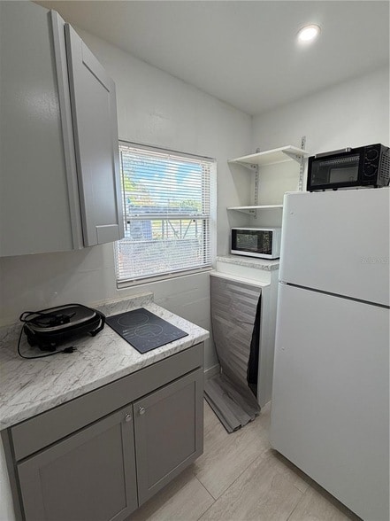 Foto del edificio - 2815 Rogan Rd