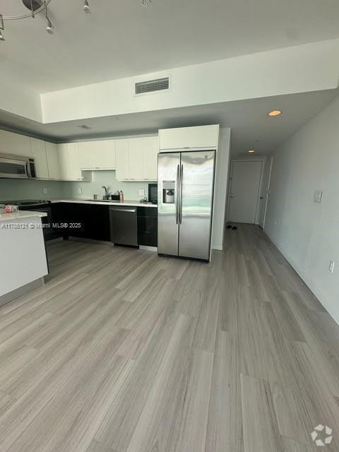 Building Photo - 950 Brickell Bay Dr