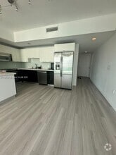 Building Photo - 950 Brickell Bay Dr