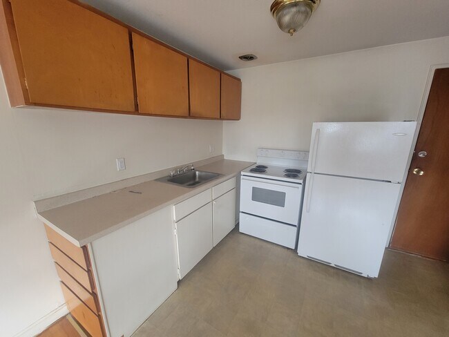 Foto del edificio - 485 Tolland St