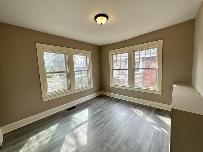 Foto del edificio - 2320 Wesley Ave SW