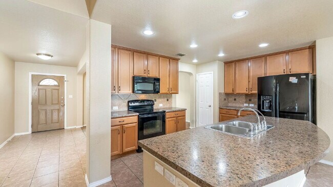 Building Photo - 7538 Elegante Way