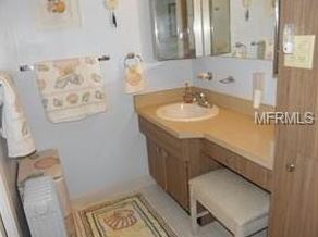 Building Photo - 2 br, 1 bath Condo - 4365 Tahitian Gardens...